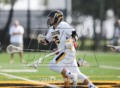 Thumbnail 3 in Hand vs. Pomperaug (CIAC Class M Quarterfinal) photogallery.