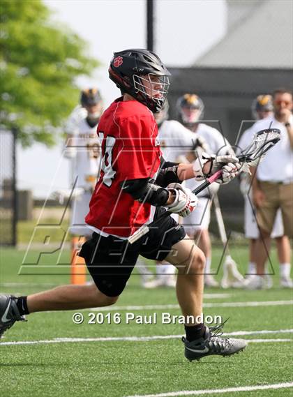 Thumbnail 3 in Hand vs. Pomperaug (CIAC Class M Quarterfinal) photogallery.