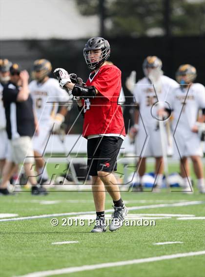 Thumbnail 3 in Hand vs. Pomperaug (CIAC Class M Quarterfinal) photogallery.