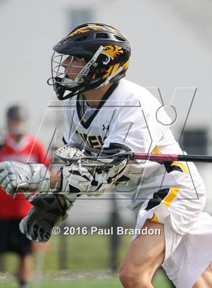 Thumbnail 3 in Hand vs. Pomperaug (CIAC Class M Quarterfinal) photogallery.
