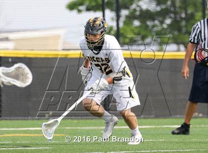 Thumbnail 2 in Hand vs. Pomperaug (CIAC Class M Quarterfinal) photogallery.