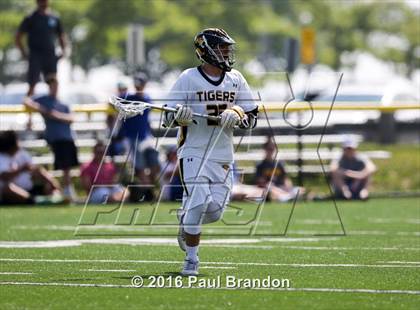 Thumbnail 1 in Hand vs. Pomperaug (CIAC Class M Quarterfinal) photogallery.