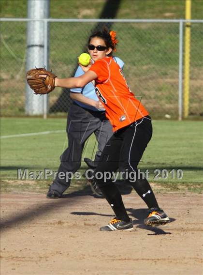Thumbnail 1 in Bullard @ Gilmer photogallery.