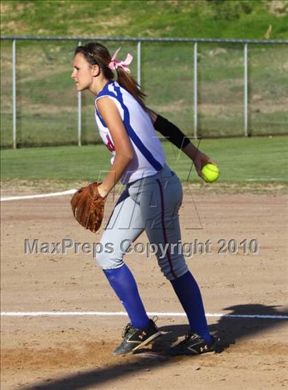 Thumbnail 2 in Bullard @ Gilmer photogallery.