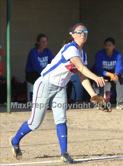 Thumbnail 1 in Bullard @ Gilmer photogallery.