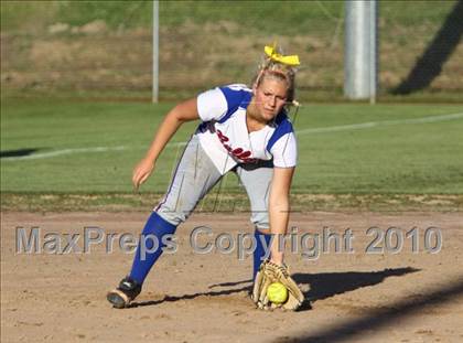Thumbnail 1 in Bullard @ Gilmer photogallery.