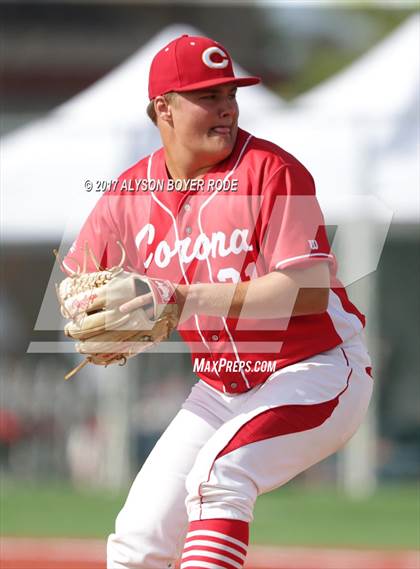 Thumbnail 1 in Corona vs. Gahr photogallery.