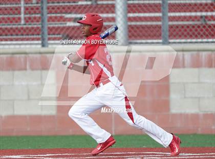 Thumbnail 3 in Corona vs. Gahr photogallery.