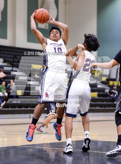 Thumbnail 3 in Westview vs Scripps Ranch (Grossmont Winter Tournament) photogallery.