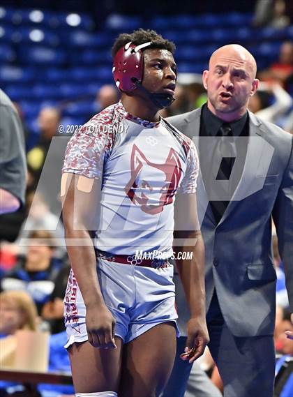 Thumbnail 1 in UIL State Championships - 5A 170lb Final photogallery.