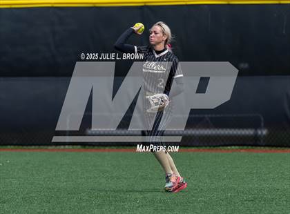 Thumbnail 3 in Noblesville vs Lake Central (Carmel Invite) photogallery.