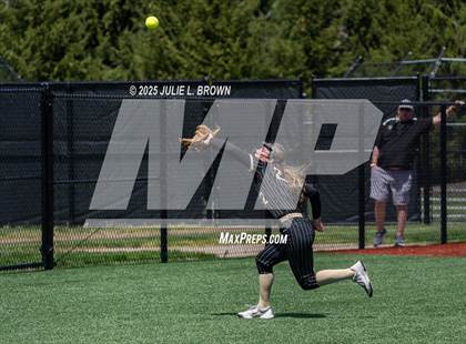 Thumbnail 1 in Noblesville vs Lake Central (Carmel Invite) photogallery.