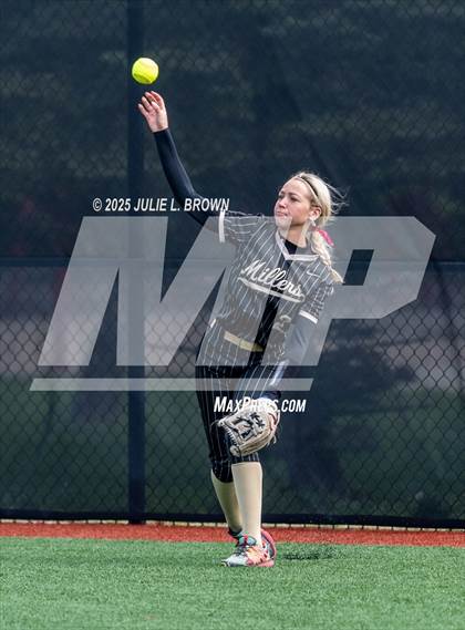 Thumbnail 2 in Noblesville vs Lake Central (Carmel Invite) photogallery.