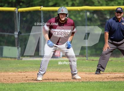 Thumbnail 1 in Dupo vs Lebanon (IHSA 1A Regional Quarterfinals) photogallery.