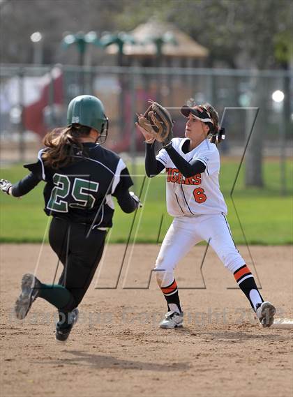 Thumbnail 3 in Roseville vs. El Camino (Victory Pre-Season T.O.C.) photogallery.