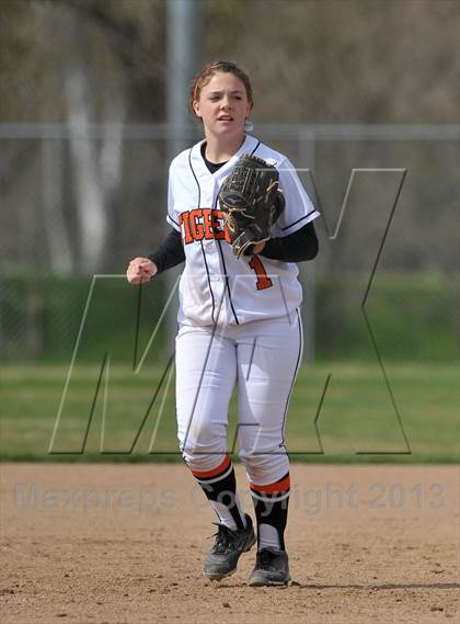 Thumbnail 3 in Roseville vs. El Camino (Victory Pre-Season T.O.C.) photogallery.