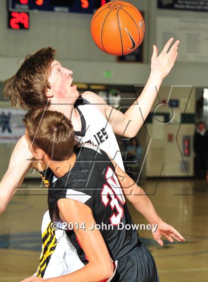 Thumbnail 3 in Harvard-Westlake @ Galena (MaxPreps Holiday Classic) photogallery.
