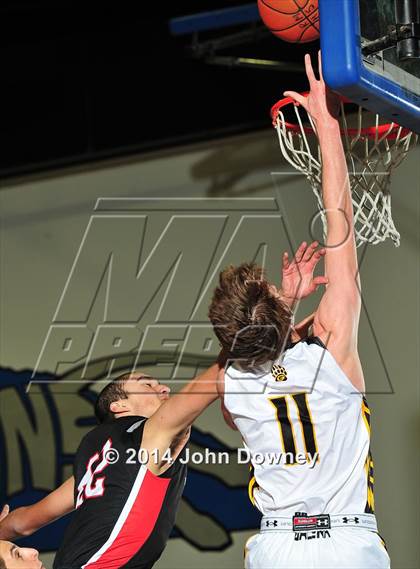 Thumbnail 2 in Harvard-Westlake @ Galena (MaxPreps Holiday Classic) photogallery.