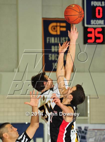 Thumbnail 2 in Harvard-Westlake @ Galena (MaxPreps Holiday Classic) photogallery.