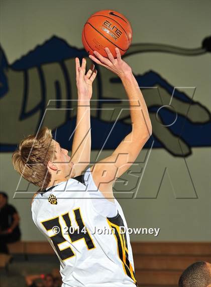 Thumbnail 3 in Harvard-Westlake @ Galena (MaxPreps Holiday Classic) photogallery.