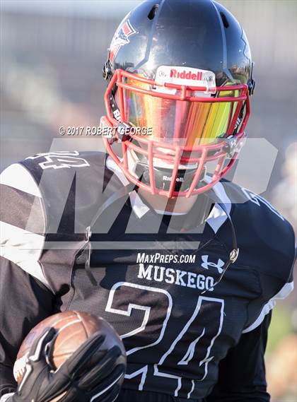 Thumbnail 2 in Catholic Memorial @ Muskego photogallery.