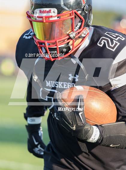 Thumbnail 2 in Catholic Memorial @ Muskego photogallery.