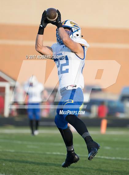 Thumbnail 1 in Catholic Memorial @ Muskego photogallery.