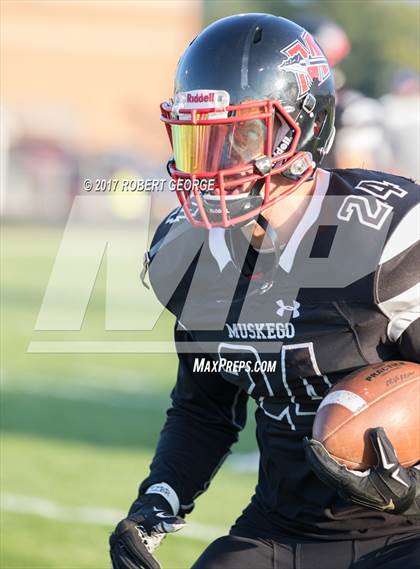 Thumbnail 1 in Catholic Memorial @ Muskego photogallery.