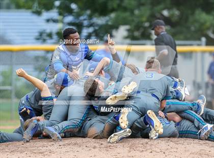 Thumbnail 2 in Blue Springs South @ Liberty (MSHSAA Class 5 Quarterfinal) photogallery.