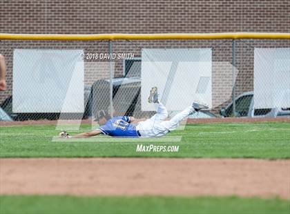 Thumbnail 3 in Blue Springs South @ Liberty (MSHSAA Class 5 Quarterfinal) photogallery.