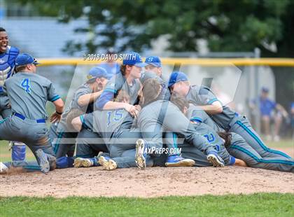 Thumbnail 3 in Blue Springs South @ Liberty (MSHSAA Class 5 Quarterfinal) photogallery.