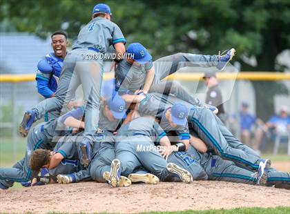 Thumbnail 1 in Blue Springs South @ Liberty (MSHSAA Class 5 Quarterfinal) photogallery.