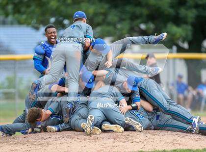 Thumbnail 3 in Blue Springs South @ Liberty (MSHSAA Class 5 Quarterfinal) photogallery.