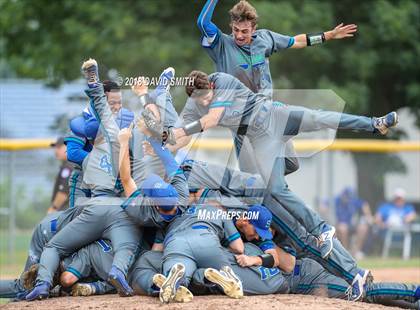 Thumbnail 3 in Blue Springs South @ Liberty (MSHSAA Class 5 Quarterfinal) photogallery.