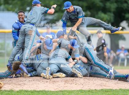 Thumbnail 2 in Blue Springs South @ Liberty (MSHSAA Class 5 Quarterfinal) photogallery.