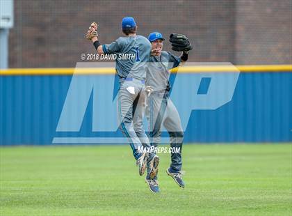 Thumbnail 3 in Blue Springs South @ Liberty (MSHSAA Class 5 Quarterfinal) photogallery.