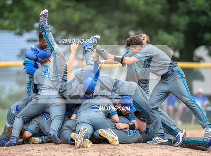 Thumbnail 2 in Blue Springs South @ Liberty (MSHSAA Class 5 Quarterfinal) photogallery.