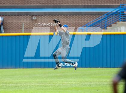Thumbnail 3 in Blue Springs South @ Liberty (MSHSAA Class 5 Quarterfinal) photogallery.