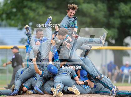 Thumbnail 2 in Blue Springs South @ Liberty (MSHSAA Class 5 Quarterfinal) photogallery.