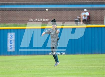 Thumbnail 2 in Blue Springs South @ Liberty (MSHSAA Class 5 Quarterfinal) photogallery.