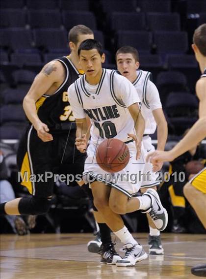 Thumbnail 2 in Skyline vs. Gilbert photogallery.