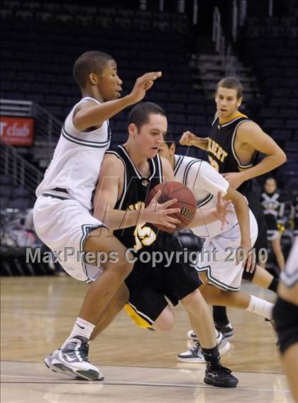 Thumbnail 3 in Skyline vs. Gilbert photogallery.