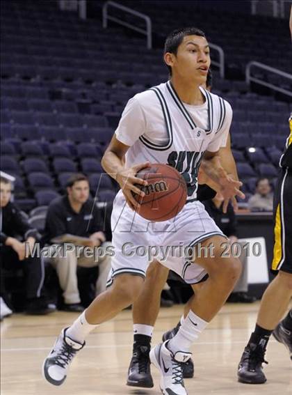 Thumbnail 2 in Skyline vs. Gilbert photogallery.