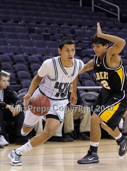 Thumbnail 3 in Skyline vs. Gilbert photogallery.