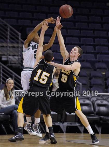Thumbnail 2 in Skyline vs. Gilbert photogallery.