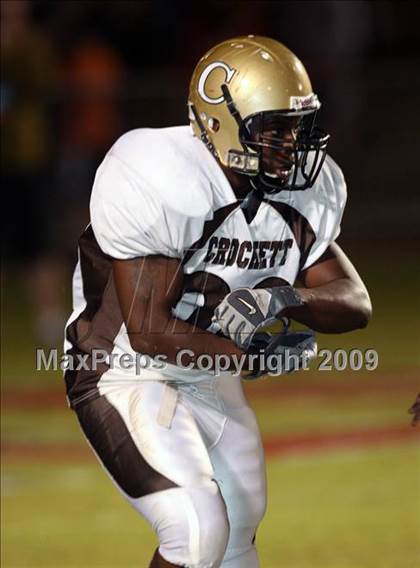 Thumbnail 2 in Crockett @ Lake Travis (Texas Bi-District Playoffs) photogallery.