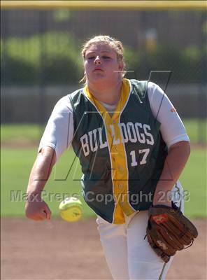 Thumbnail 1 in Lindhurst vs. Le Grand (CIF SJS D6 Playoffs) photogallery.