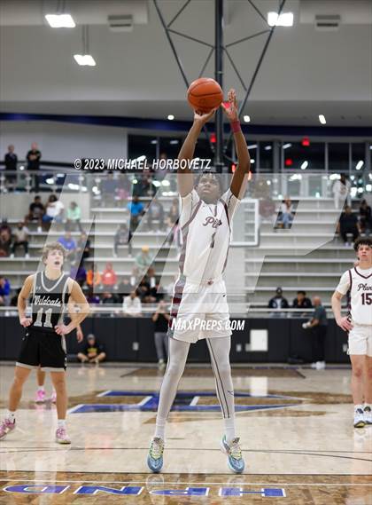 Thumbnail 2 in Plano vs. Guyer (UIL 6A Bi-District) photogallery.