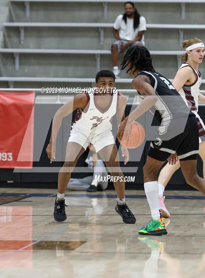 Thumbnail 2 in Plano vs. Guyer (UIL 6A Bi-District) photogallery.