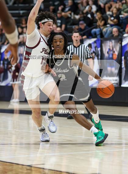 Thumbnail 1 in Plano vs. Guyer (UIL 6A Bi-District) photogallery.